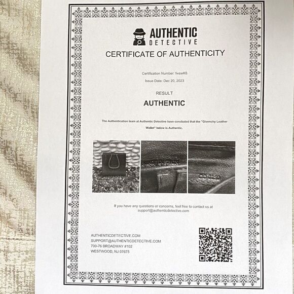 GIVENCHY Studded Black Leather Bifold Wallet with COA. EUC - Picture 13 of 13